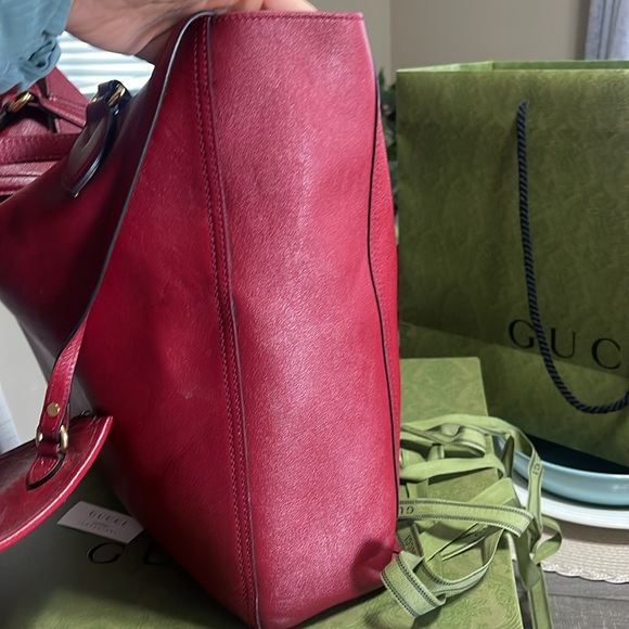 Gucci Sakai Calfskin Lux M/L Dahlia Tote Cherry Red - Picture 8 of 11